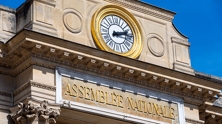 Réserve, neutralité : quelles libertés et obligations pour les agents publics pendant les élections législatives ?